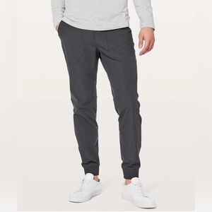 lululemon athletica Men's Charcoal Joggers Pants Size S GUC (Call out, see pics)